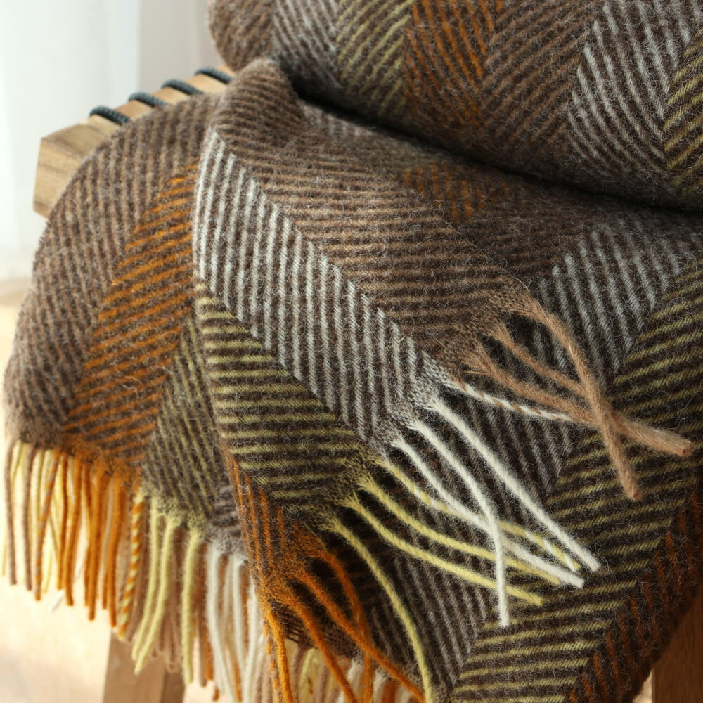 Vlnený pléd Forest 140×200 – jesenná paleta, detail panenskej vlny
