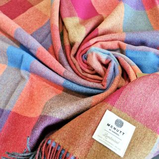 Hotovo , utkaný , vytkaný - Jozeph je už doma , jemné farby - vzor kocka https://www.matesko.sk/merino-pled-kocka-jahnaci