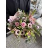 Kytice v růžových odstínech