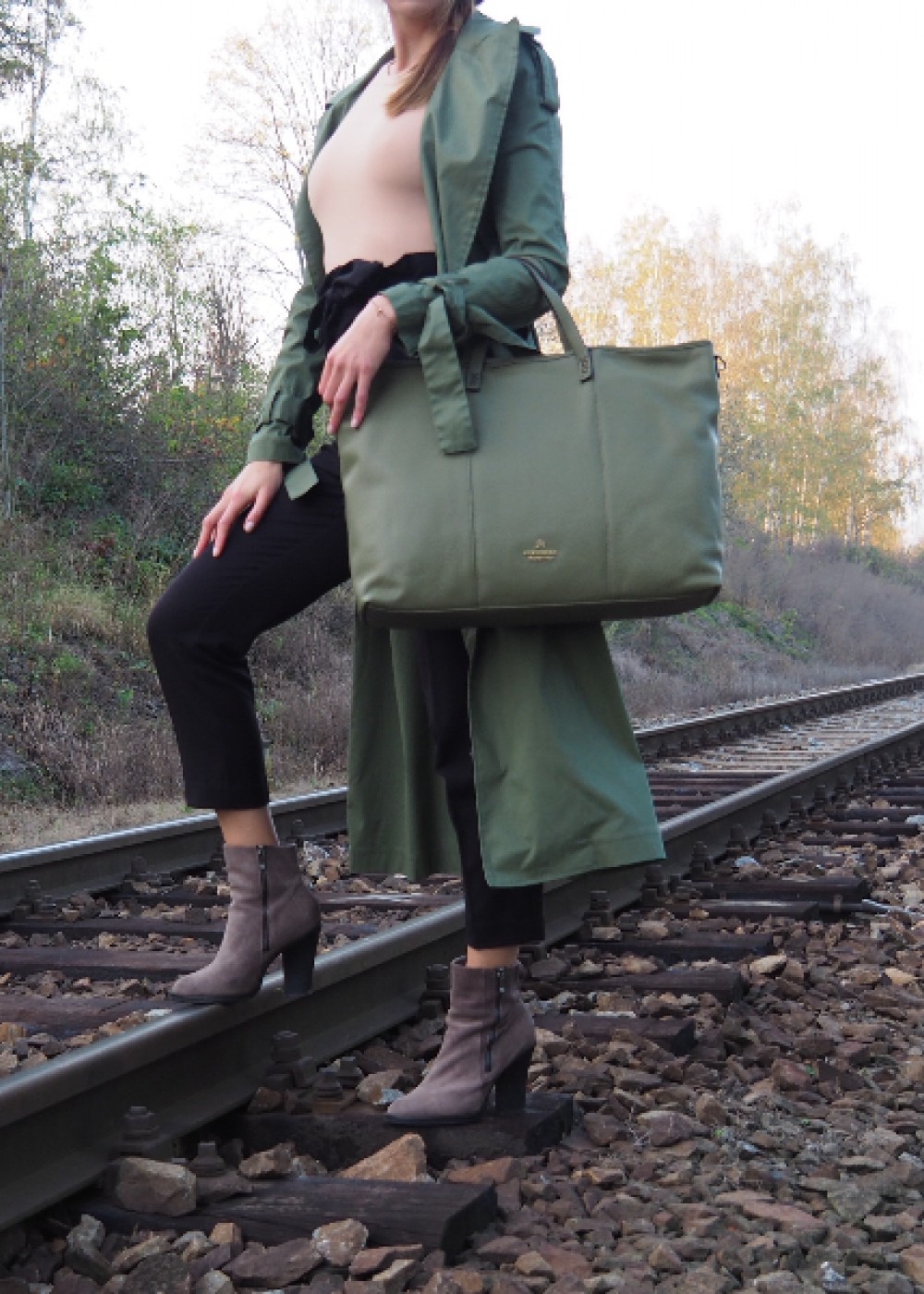 TOTE BAG: Praktická a stylová