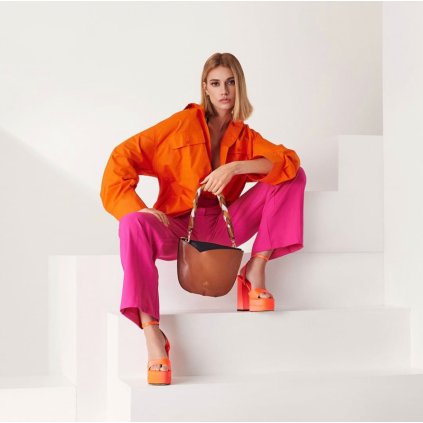 Kožená baguette kabelka | koňakově hnědá