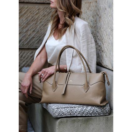 Holly shopper