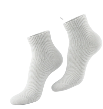 Proč vybrat bílé ponožky?