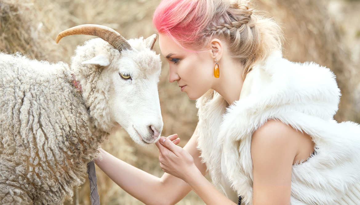 MATERIÁL: Kabátovina a vlna