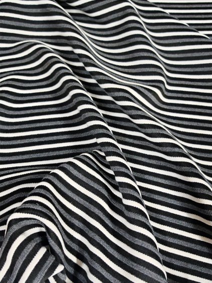 Společenský úplet s viskózou 3D PROUŽKY černo-bílo-šedá