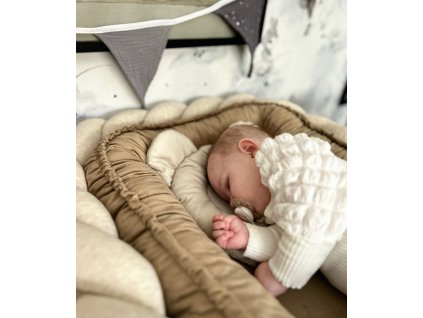 Hnízdečko pro miminko – hnědý velvet