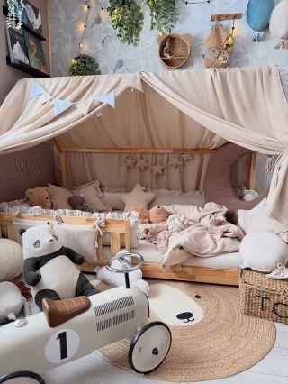 Malý svět, kde vládne klid 🤍.. Měkké tóny, přírodní materiály a detaily, které zpomalí i dospělé🥰.. 📌 Uložte si inspiraci...