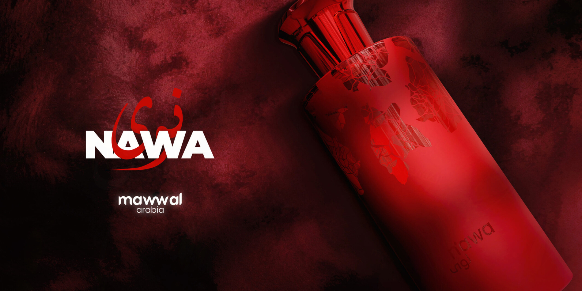 Na obrázku je parfém Nawa od Mawwal Arabia v sytě červeném flakonu s jemnou mozaikovou texturou. Luxusní lahvička leží na tmavě rudém, dramatickém pozadí, které umocňuje dojem intenzivní, smyslné a orientální vůně. Vlevo je výrazné logo NAWA v bílé a červ