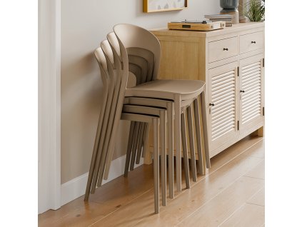 radana stolicka bezova plast 04