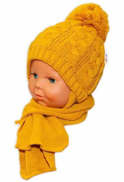 BABY NELLYS Zimní pletená čepička s šálou Baby Bear - hořčicová s bambulkou Velikost koj. oblečení: 62-68 (3-6m)