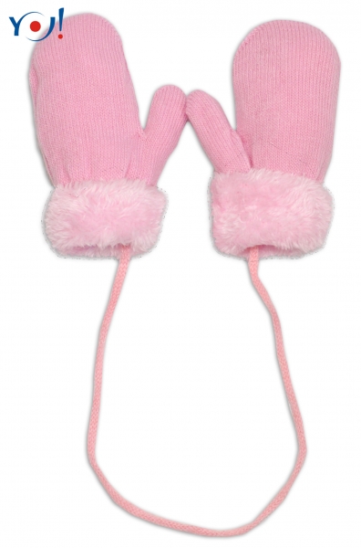 Zimní kojenecké rukavičky s kožíškem - se šňůrkou YO - sv. růžové/růžový kožíšek Velikost koj. oblečení: 98-104 (2-4r)