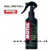 Cistic prilby a plexi MOTUL M1 HELMET and VISOR CLEAN 250ml MU102992