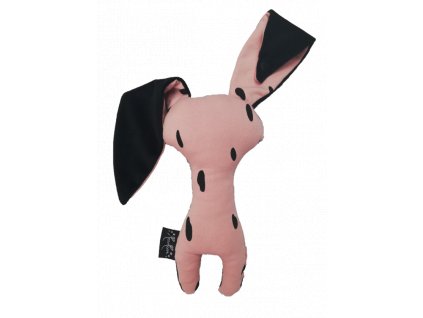 černé čárky na růžové