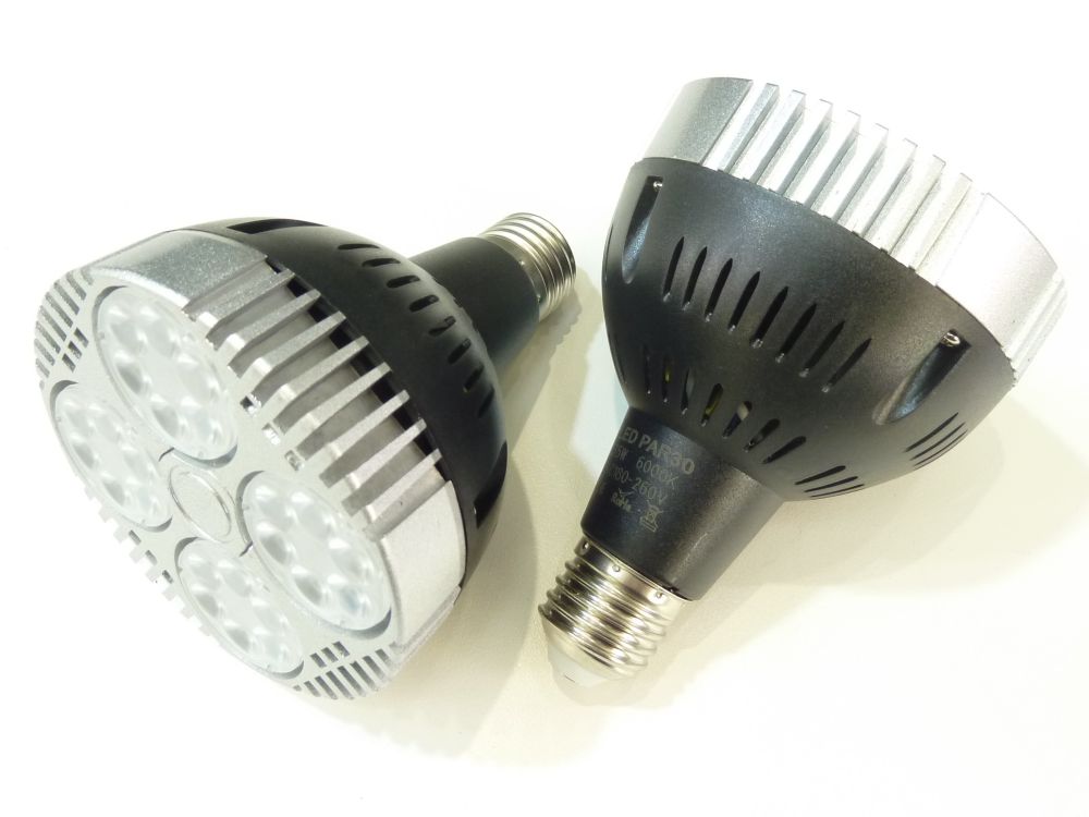 LED žárovka E27 PAR30 SR35-24 Varianta: Denní bílá
