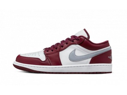 AJ1 Low Bordeaux 1