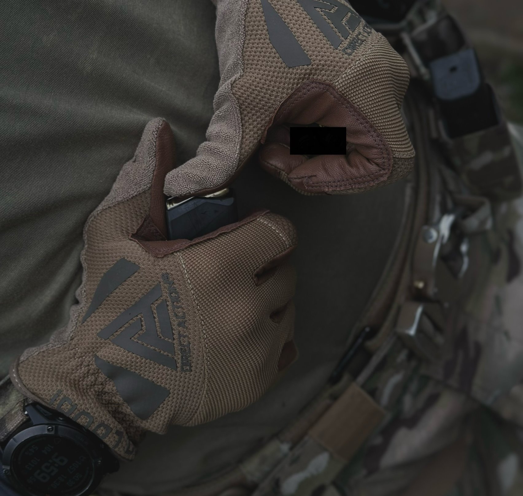 S rukavicemi Direct Action jde práce snáz.