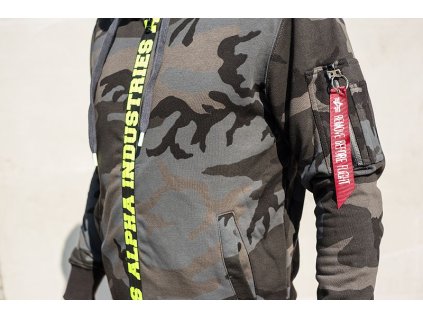 ALPHA INDUSTRIES Mikina Big Letters Zip Hoody - black camo (126342/125)