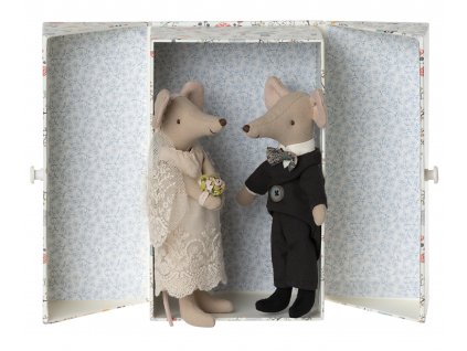 Maileg Svatební myšky v krabičce ženich a nevěsta  Maileg Wedding Mice Couple in Box