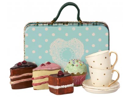 suitcase with cakes