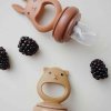 ks2475 kongessloejd fruit feeding pacifier sut spisesut almond terracotta 1 p