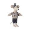 Maileg Myšák táta na lyžích 2024  Maileg Winter mouse with ski set, Dad Blue