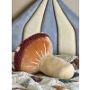 Bloomingville Polštářek muchomůrka  Bloomingville Mushroom Cushion Red