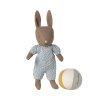 Maileg Zajíček v pleteném pyžamku s míčem Blue  Maileg Bunny Set, Micro - Brown - Blue