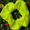 Scrunchies - gumička do vlasů žlutá neon
