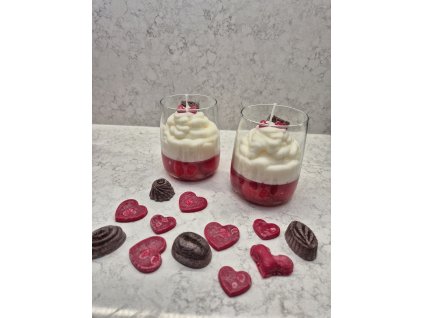 Zmrzlé třešně se sněhem