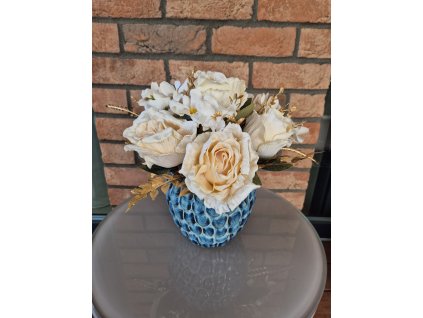 Květinová vazba - Krémové růže