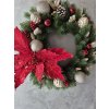 Vánoční věnec s hvězdicí