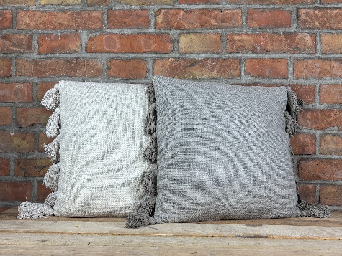 polštáře s třásněmi