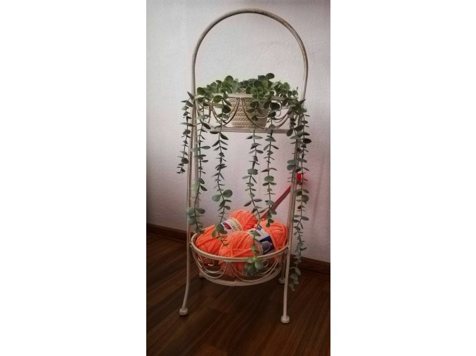 1460 kovovy stojan na kvetiny