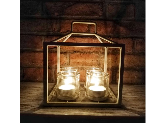 1829 2 kovovy svicen domecku