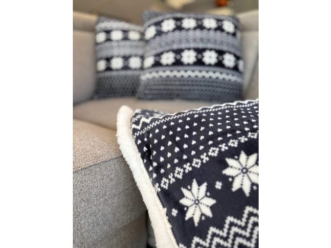 Hřejivá deka s vločkami