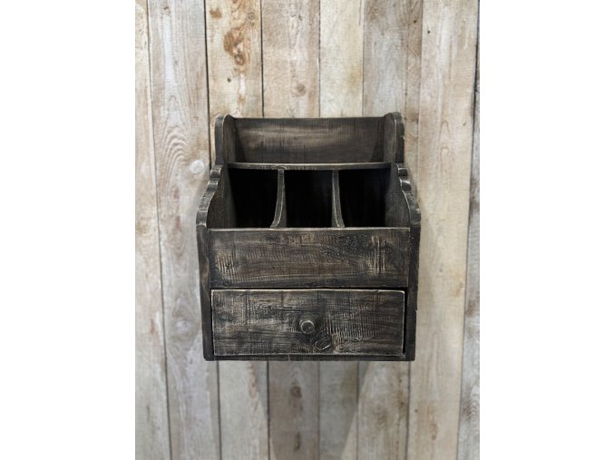 polička na příbory