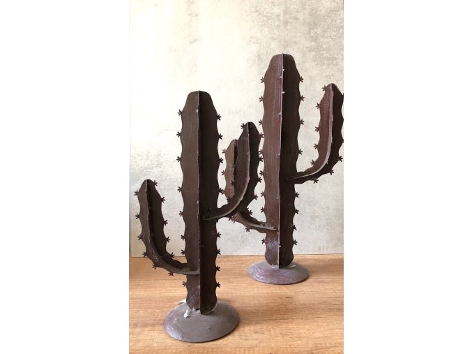 Kaktus kovová dekorace na postavení
