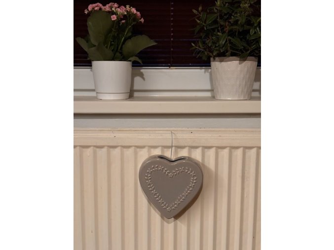 5327 3 keramicky zvlhcovac vzduchu ve tvaru srdce