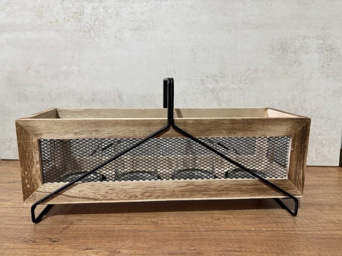 Dřevěný svícen se skleněnými kalíšky – 4 ks