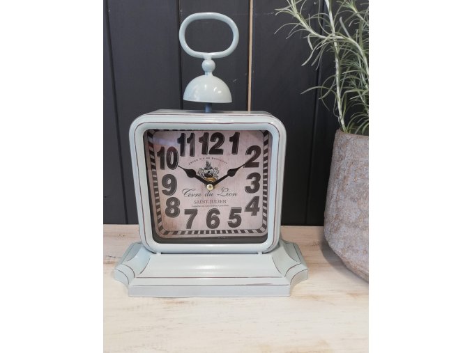 845 1 kovove retro hodiny