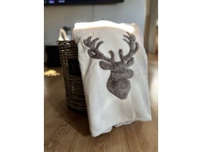 Beránková deka s motivem Jelena