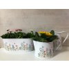 Kovové jarní dekorace na květiny - truhlík, květináč a váza