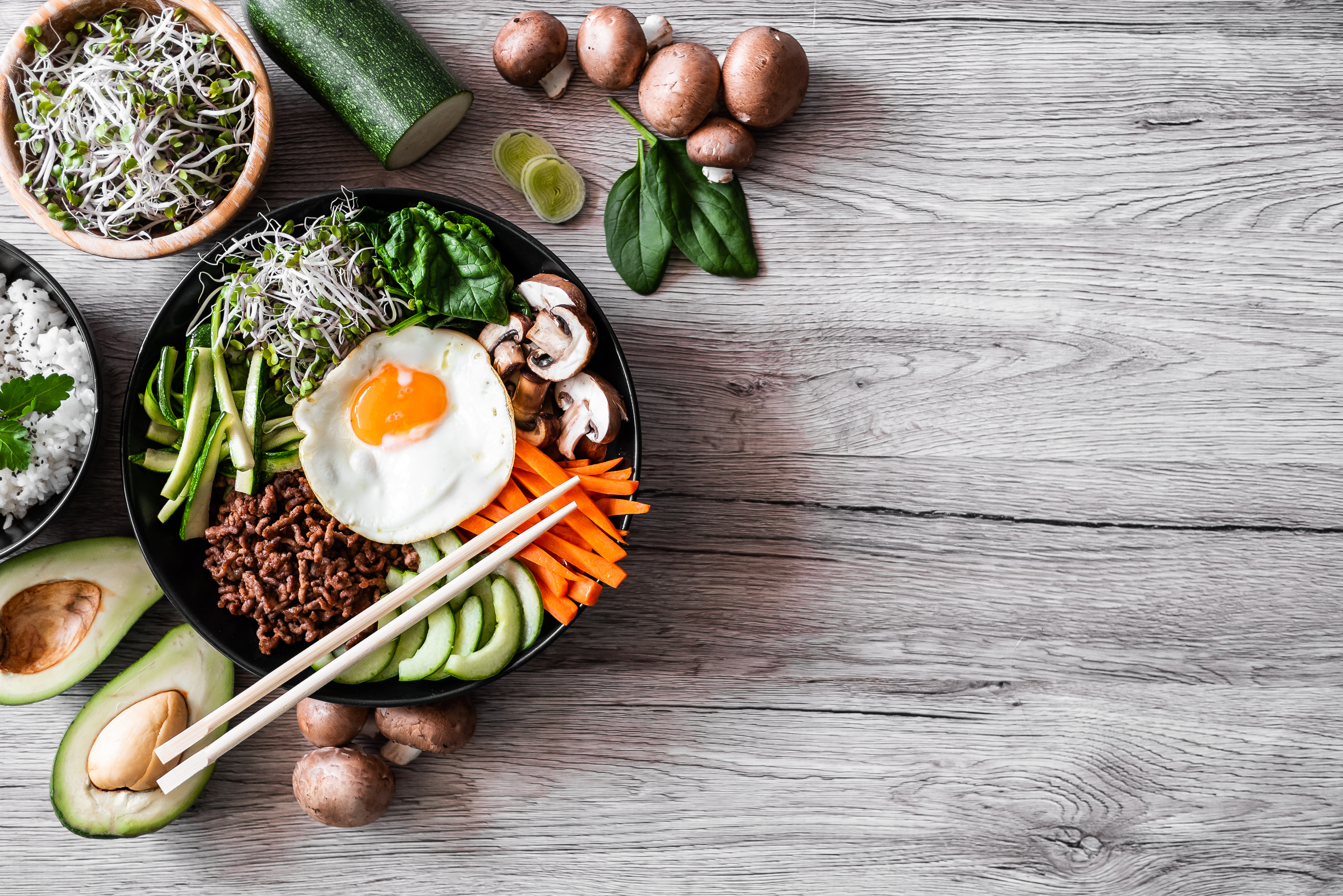 korean-dish-with-copy-space-picjumbo-com