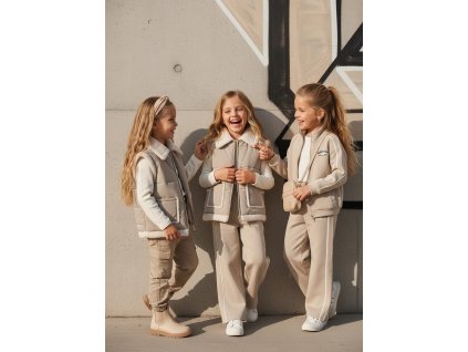 Vesta Mayoral - 1504313016