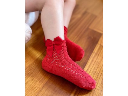 Vzorované ponožky so saténovou mašličkou Cóndor 251904550 - červená