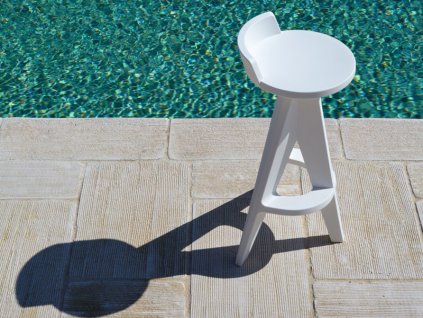Moderní designová barová stolička fialová