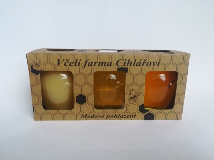 Medové trio = květový med + pastovaný med + květový med s akátem