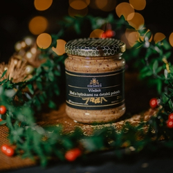 Eine beliebte Leckerei für kleine Rabauken – Honig mit Kräutern für das Wohlbefinden der Kinder