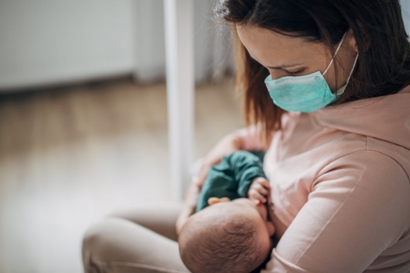 Kojení a odsávání mateř. mléka během pandemie COVID-19