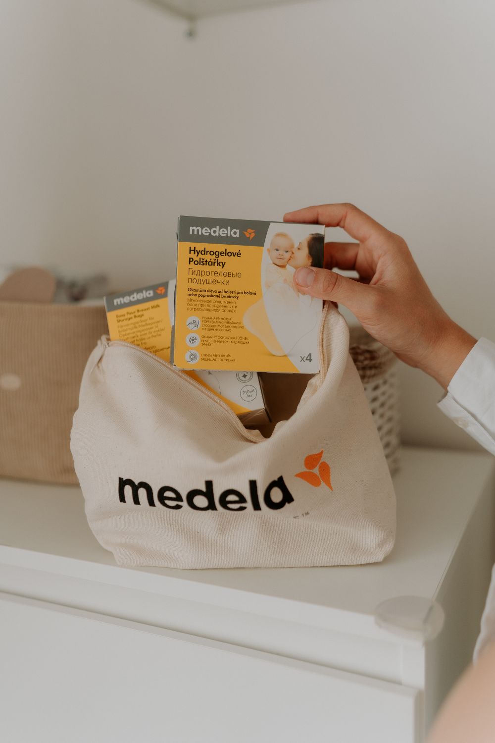 medela-hydrogely-taštička